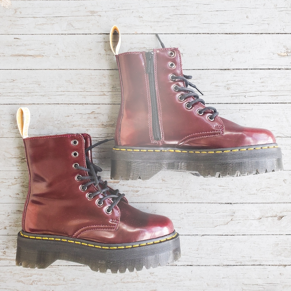Dr. Martens Jadon Vegan Cherry Red